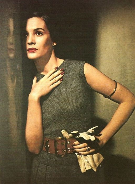 Бетти Андерсон, Луиза Даль-Вульф, 1944 год