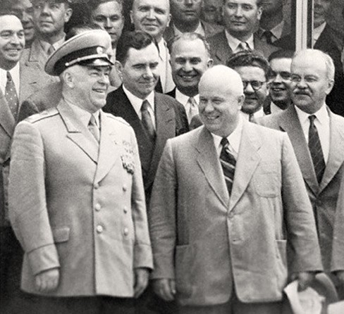 Никита Хрущёв и Георгий Жуков в Москве, 1954 год