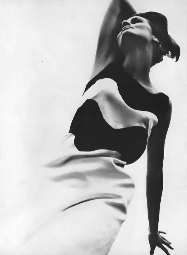 Долорес Уоттач в платье B.H.Wragge, фотография Арта Кейна, Vogue, 1962