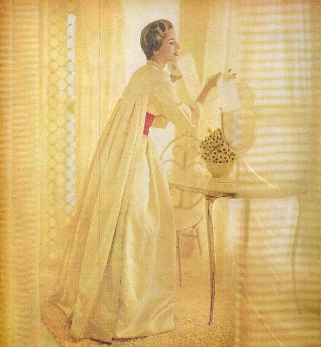 Реклама Soft-Weve, ночной халат от Симонетты, 1958 год