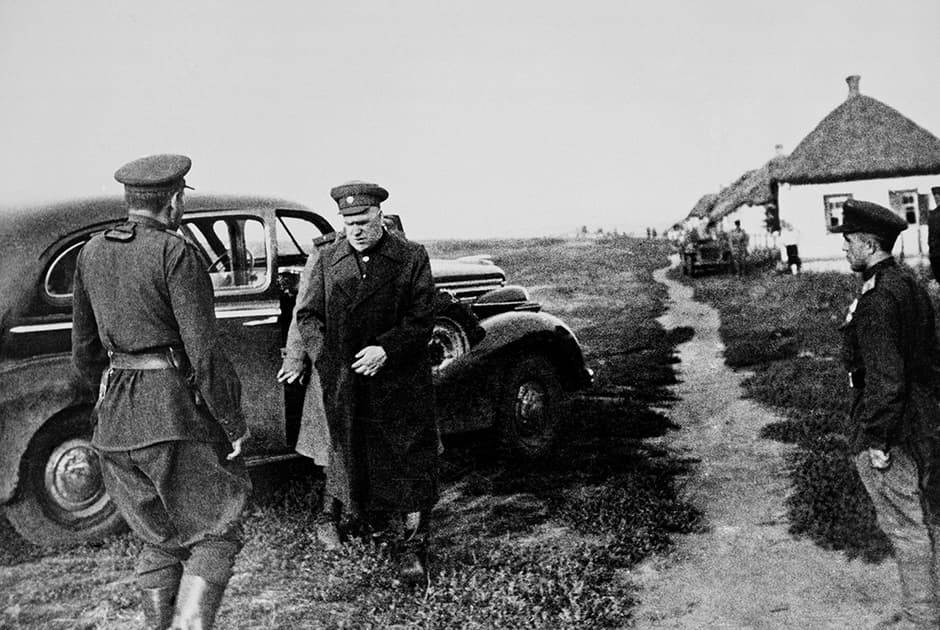 Опальный маршал Жуков инспектирует Одесский военный округ, 1948 год