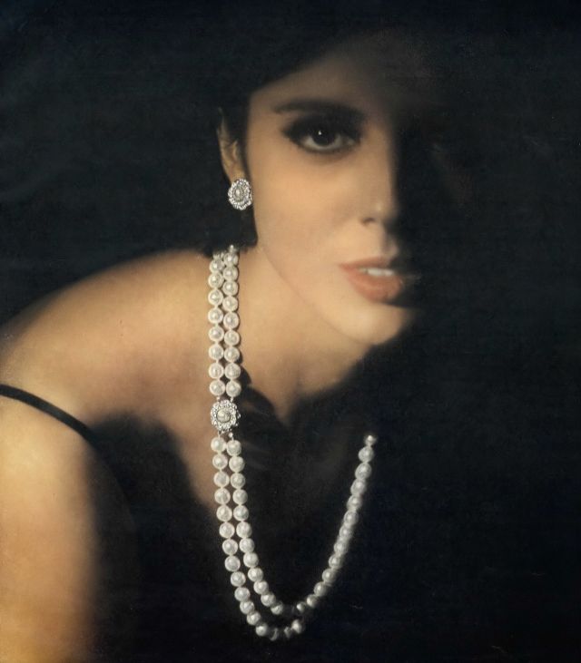 Тилли Тиццани в рекламе жемчуга Vend&ocirc;me Baroque, Vogue, май 1963