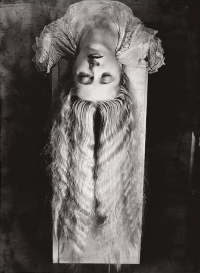 Ман Рэй, Женщина с длинными волосами, 1929 год