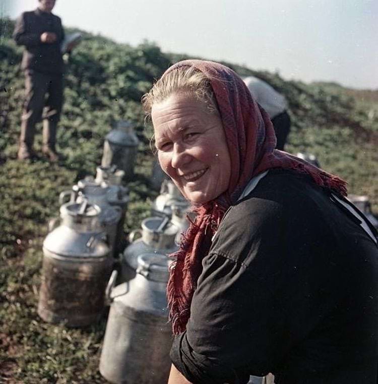 Лучшая доярка колхоза &laquo;Кавказ&raquo; Капитолина Алексеева, 1957 год