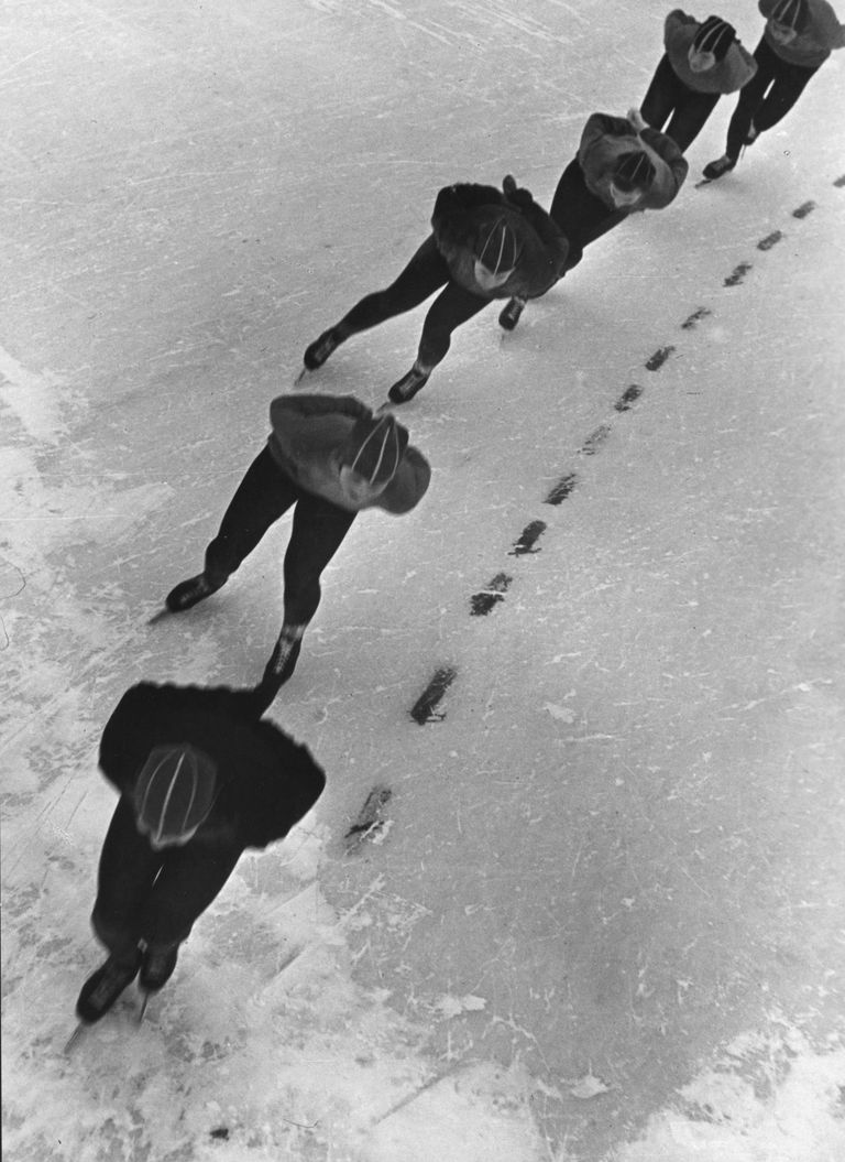 На вираже. Снимок Бородулина, 1957 год