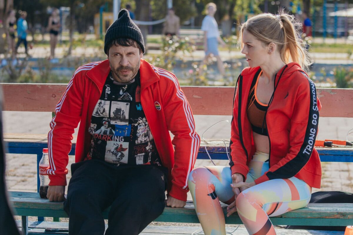 Кадр из третьего сезона сериала &laquo;Дылды&raquo;, 2022, СТС