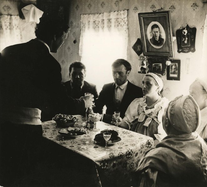 Советская свадьба начала 1920-х годов &mdash; гражданский брак без церкви и приданого