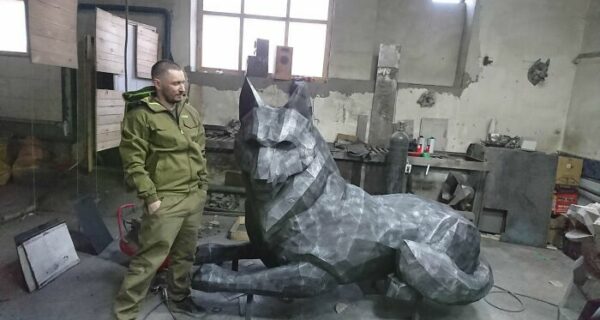 30 невероятных вещей, выкованных из металла вручную