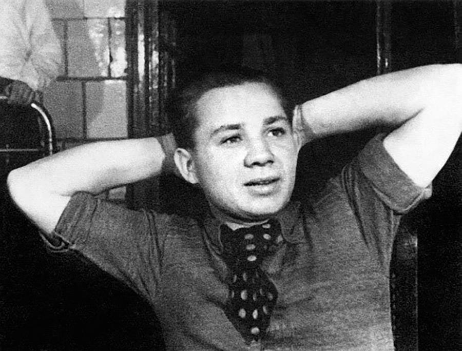 народный артист СССР Евгений Павлович Леонов в юности