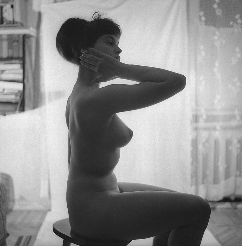 Виктор Ахломов "Перед зеркалом", 1971