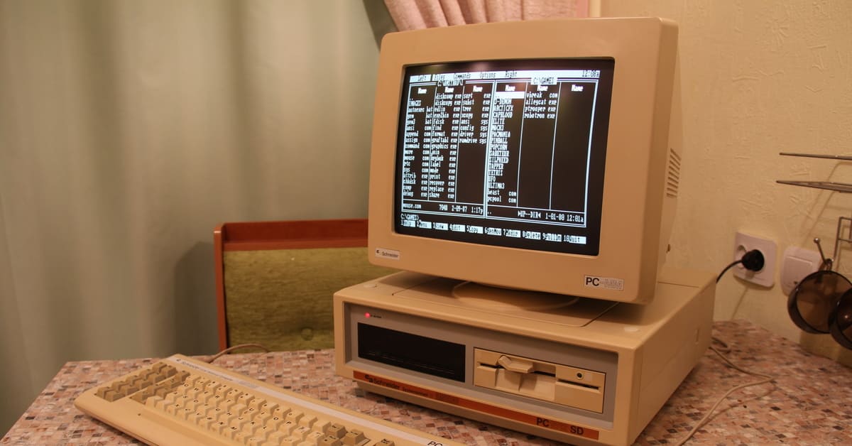 Amstrad PC 1512, 1986 &mdash; первый доступный IBM-совместимый ПК в Европе
