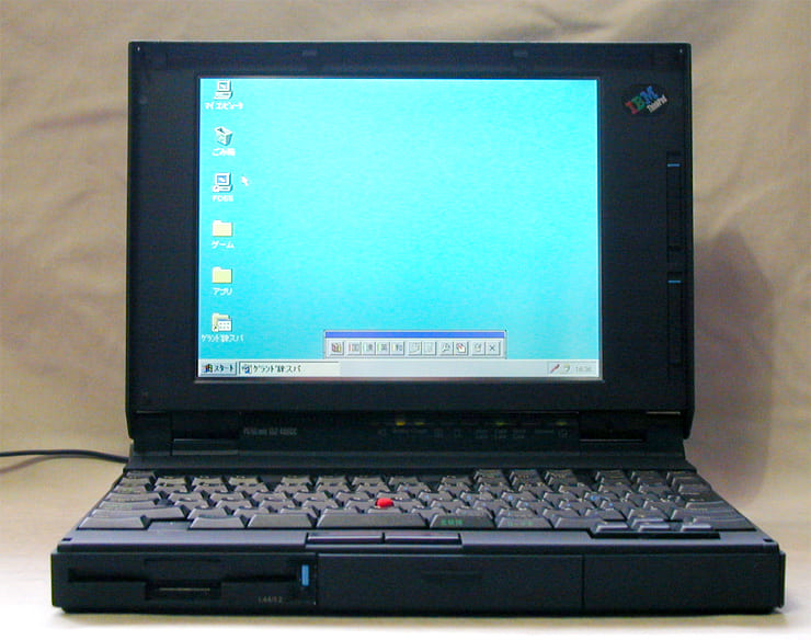 IBM ThinkPad 700C 1992 с красной точкой TrackPoint