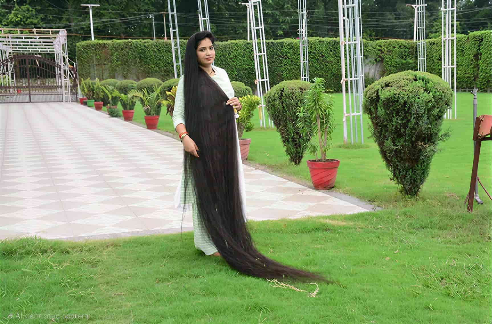 Bigpicture ru longest hair in garden(1) (1)