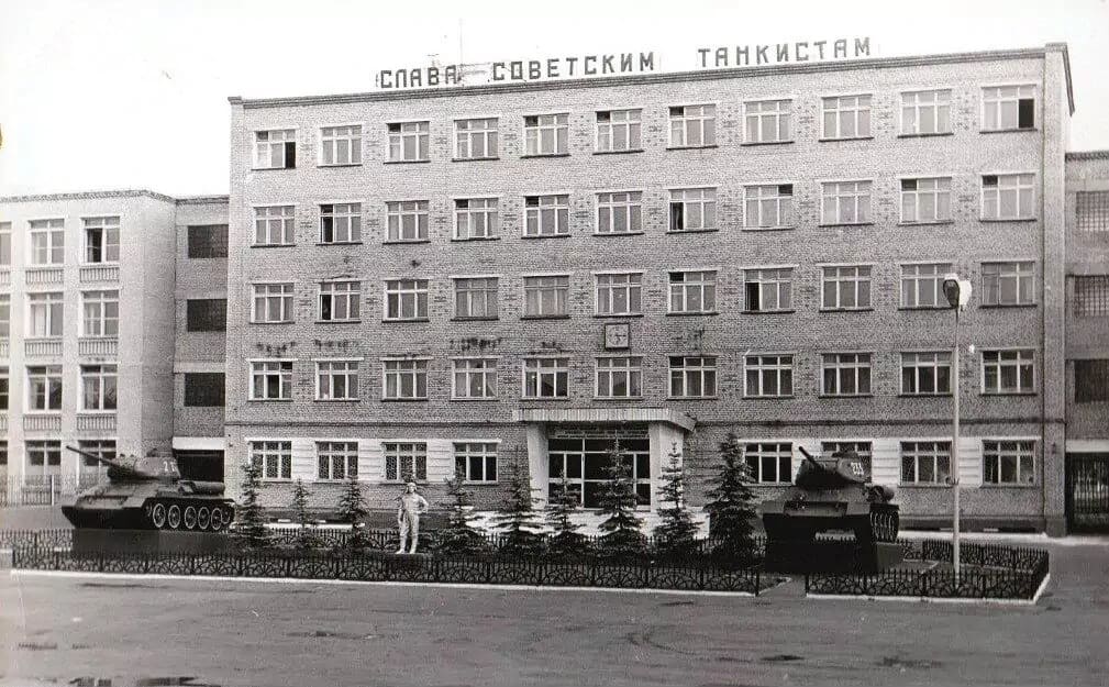 Омск в годы Великой Отечественной войны &mdash; здесь располагалось танковое училище