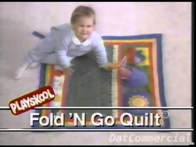 кадр из рекламы Playskool Fold &rsquo;N Go Quilt (1989&ndash;1990), в которой снималась 11-месячная Хейден Панеттьери. Это её первый коммерческий ролик