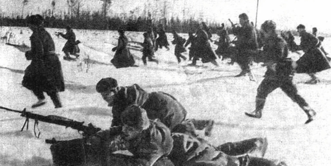Советская пехота в атаке, зима 1943 года