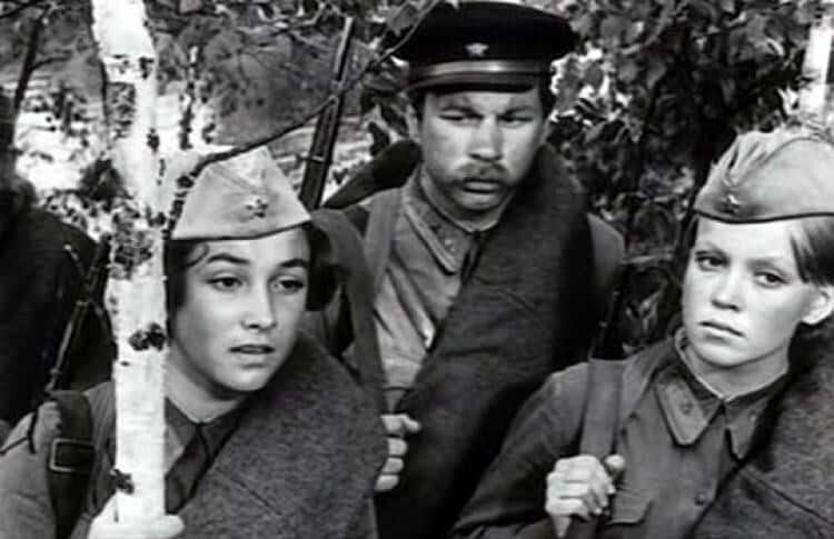 Андрей Мартынов в роли старшины Васкова в фильме &laquo;А зори здесь тихие&raquo;