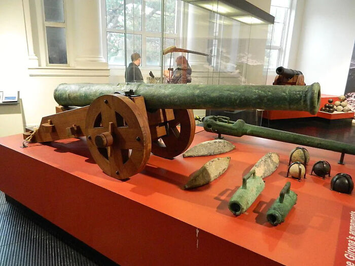 Бронзовая пушка-сакер с испанской галеры &laquo;Ла Хирона&raquo;, поднятая Робером Стенюи в 1967&ndash;1969 годах