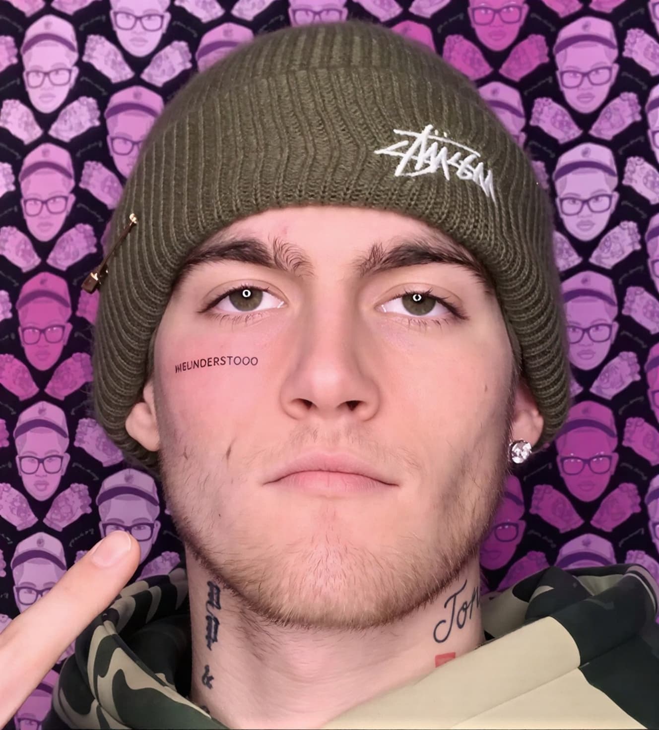Bigpicture ru 24461788 7980431 misunderstood presley gerber got inked solo on friday and in a m 86 1581190379387(1) (1)