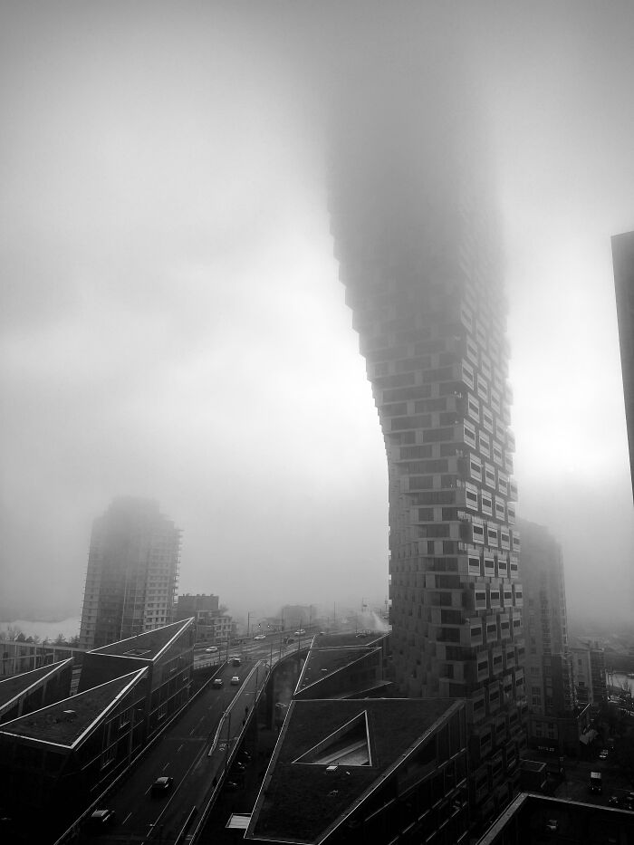 Vancouver House в тумане, Ванкувер, Канада