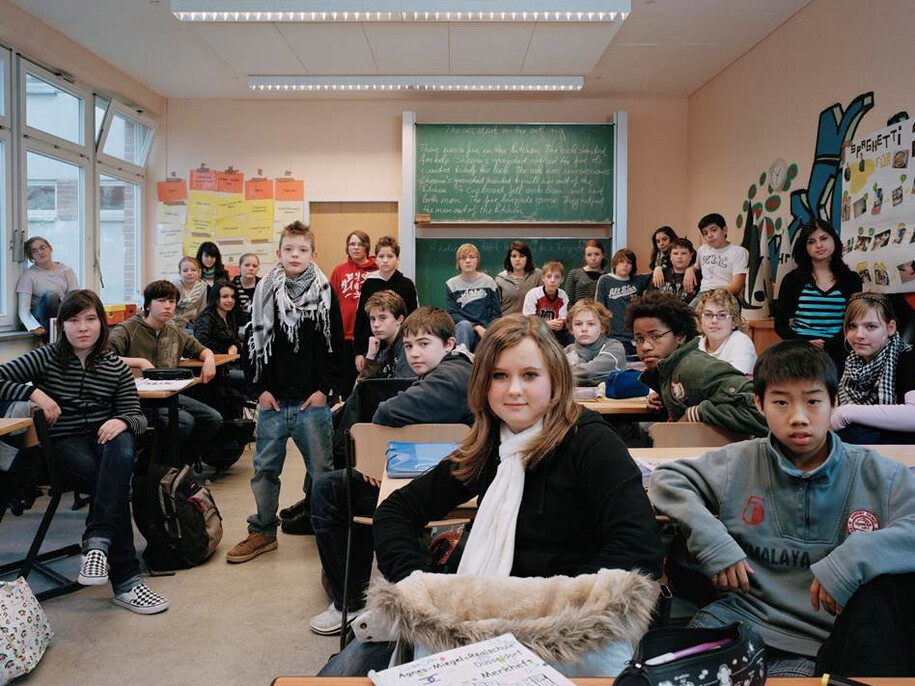 Класс, украшенный граффити, в школе Agnes-Miegl-Realschule, Дюссельдорф, Германия