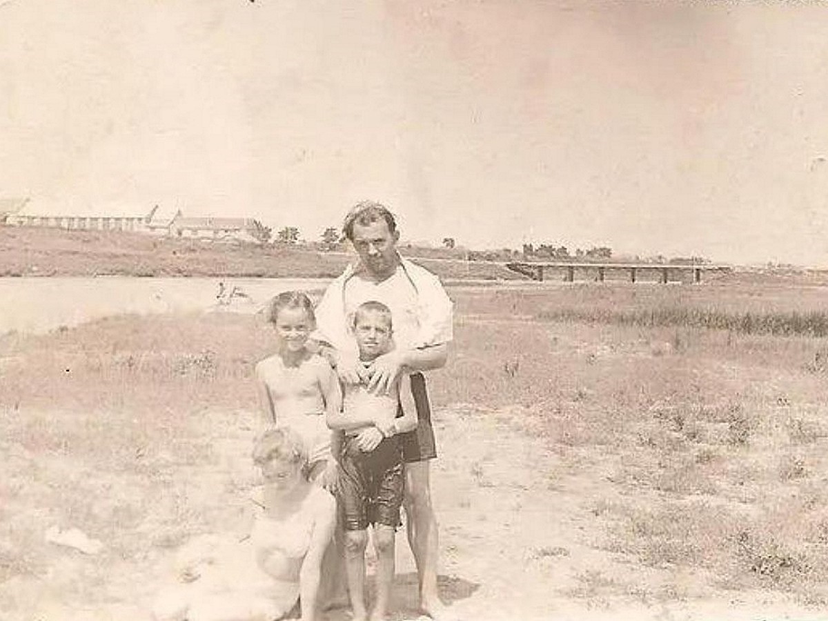 Андрей Разин фотография с семьёй Горбачёва