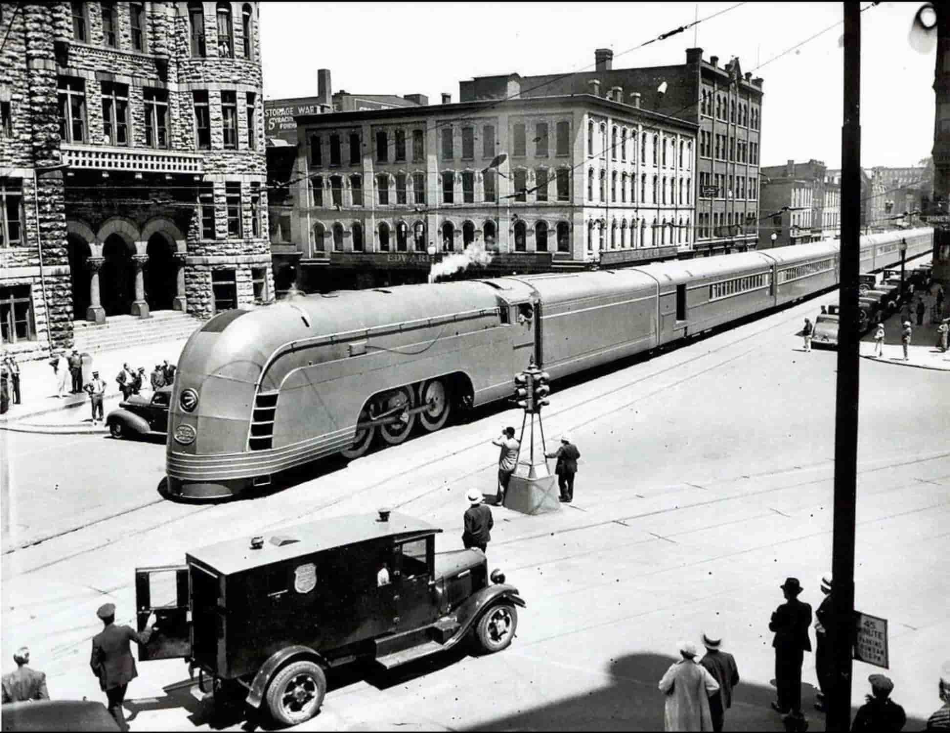 Паровоз поезда Mercury проходит через Сиракьюс, Нью-Йорк, 1936 год