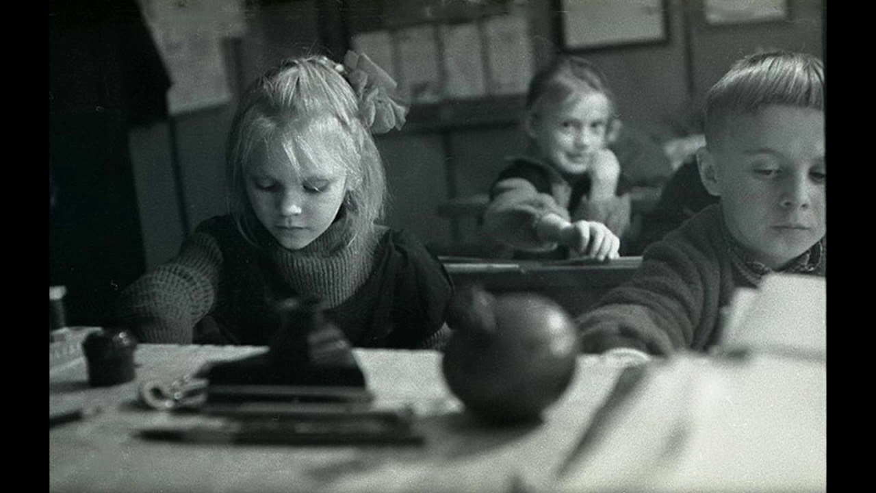 Четыре класса в одной комнате: как выглядела сельская школа в 1964 году