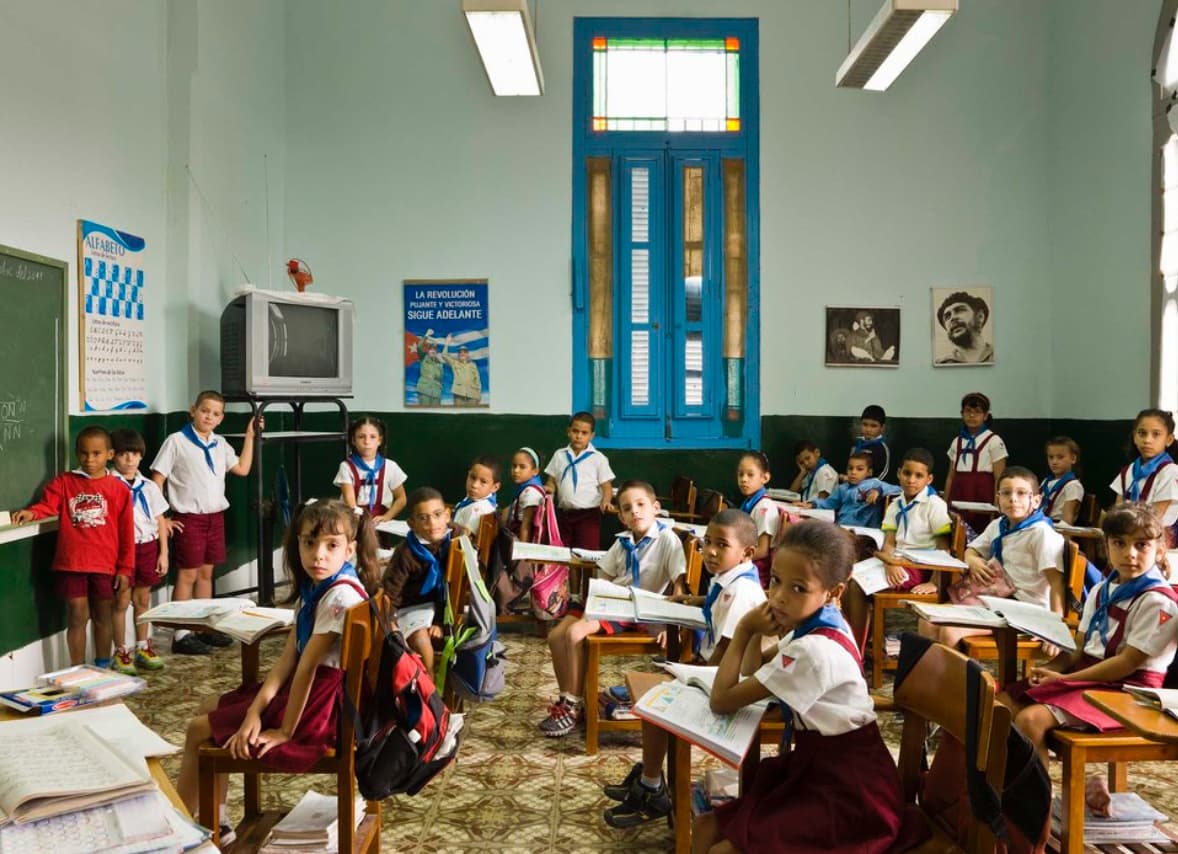 Урок математики в школе Escuela Primaria Angela Landa, Старая Гавана, Куба