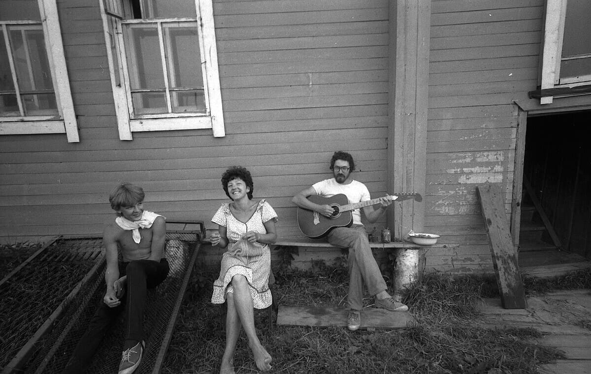 Прохожие на улице Сыктывкара, 1980-е, фото Зиновьева