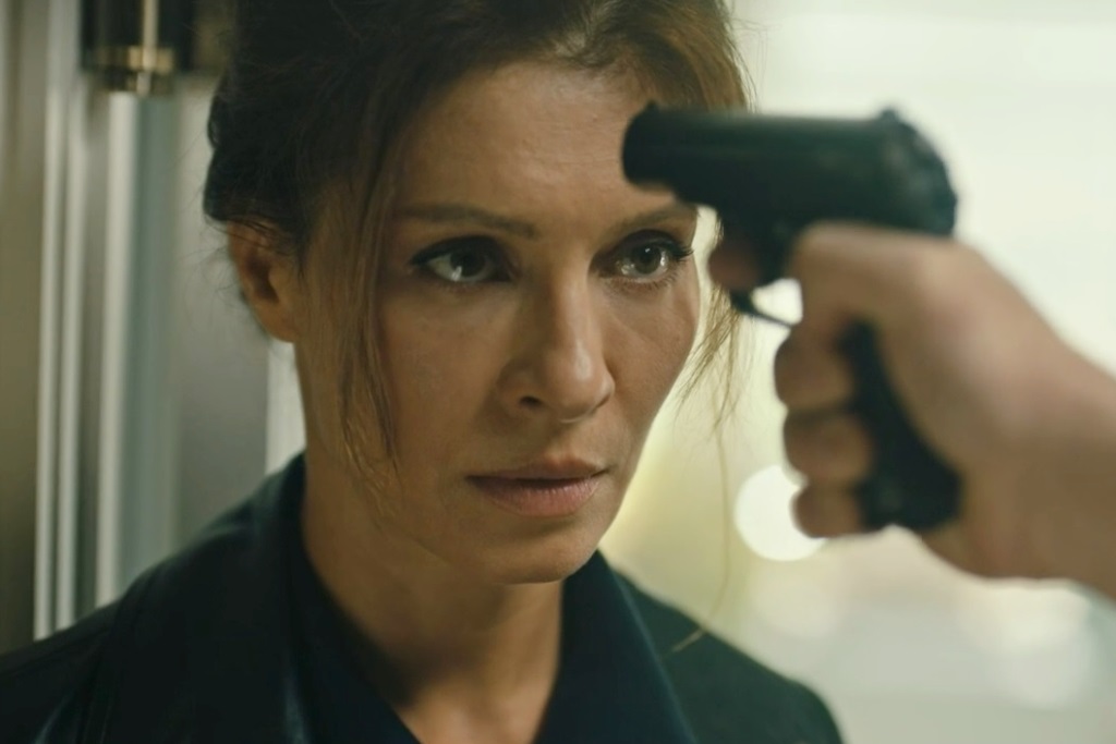 Елена Подкаминская в сериале &laquo;Овчарка&raquo;