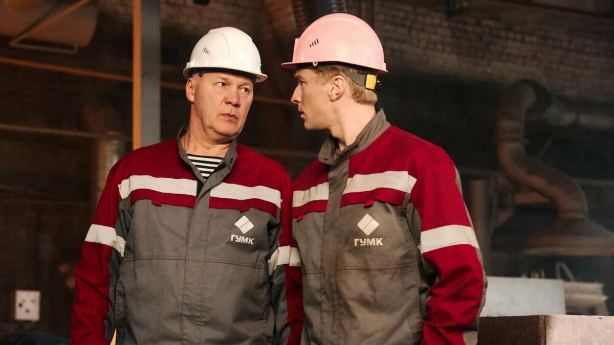 Кадр из сериала &laquo;Пора на завод&raquo;