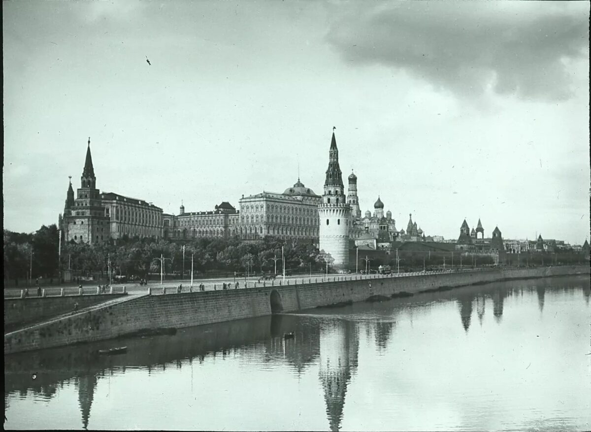 Bigpicture ru московский кремль в 1918 году, вид с москвы реки