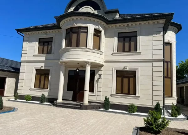 Какой камень используют в строительстве: от фундамента до фасада и садовых дорожек